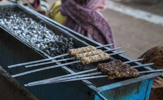Delhi civic body proposes ban on display of non-veg food outside eateries