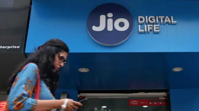 US-based Vista Equity Partners to invest Rs 11,367 crore in Reliance Jio US-based Vista Equity Partners to invest Rs 11,367 crore in Reliance Jio