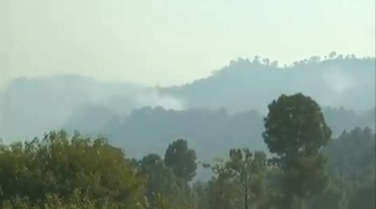 Pakistan resorts to ceasefire violation on seventh consecutive day, fires mortars in Poonch