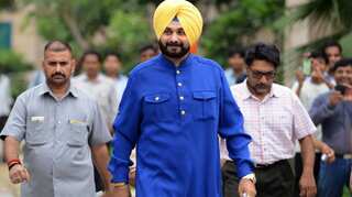 Will decide on Navjot Singh Sidhu's resignation on Wednesday: Amarinder Singh