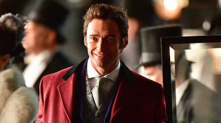 Hugh Jackman surprises fans by serving coffee, giving autographs Hugh Jackman surprises fans by serving coffee, giving autographs