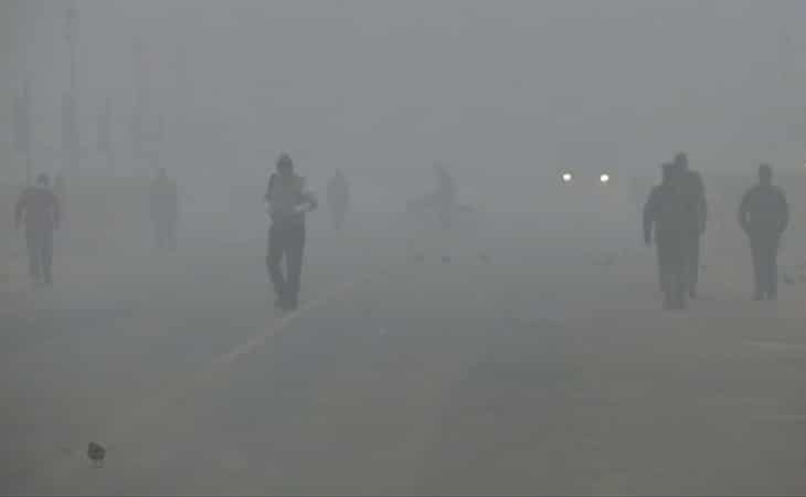 Delhi fog continues; flights and trains delayed, cancelled