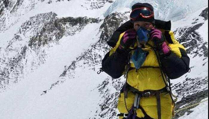 Nepal bans solo climbers from scaling Mt. Everest