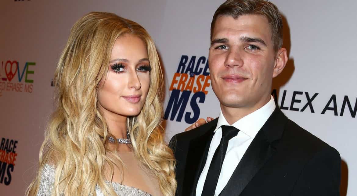 In pictures: Paris Hilton gets engaged, ring cost US $2 million