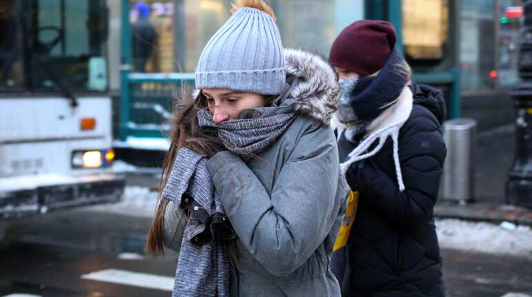 Snowstorms in China kills 13