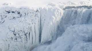 'Partially frozen' Niagara falls looks nothing short of spectacular