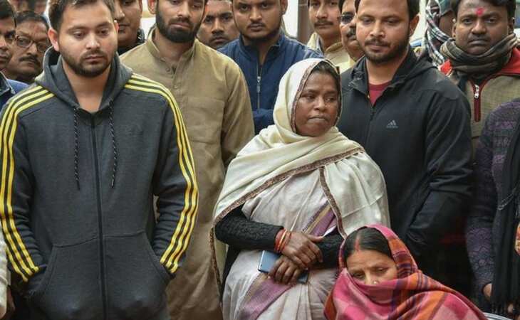 Lalu Prasad may seek parole to attend elder sister's last rites Lalu Prasad may seek parole to attend elder sister's last rites