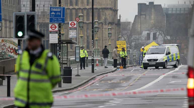 Indian-origin shopkeeper beaten to death in UK for not selling cigarette paper Indian-origin shopkeeper beaten to death in UK for not selling cigarette paper