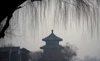 China's capital issues first major smog alert of winter