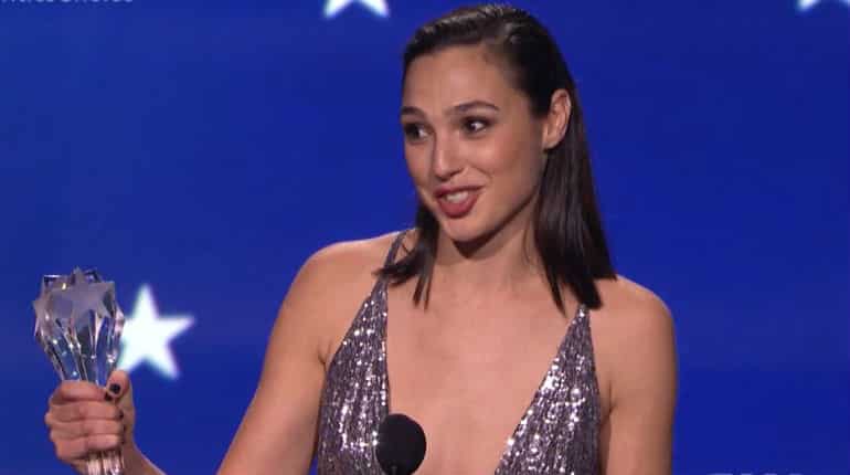 Gal Gadot delivers powerful speech on gender equality at Critics Choice Awards Gal Gadot delivers powerful speech on gender equality at Critics Choice Awards
