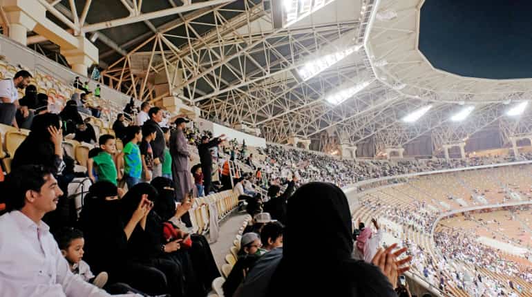 Saudi women score right to watch men's soccer in stadiums