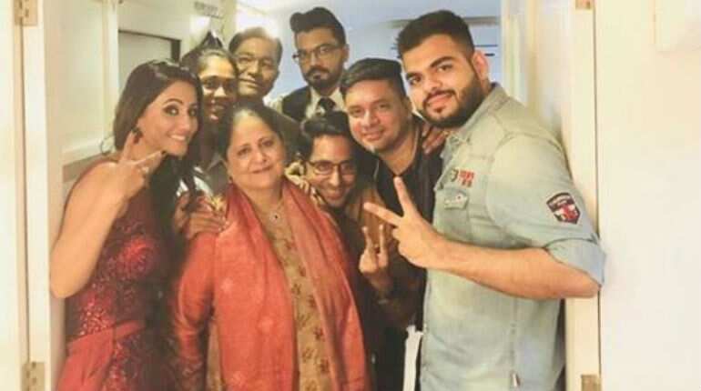 Here's Hina Khan first photo with family, boyfriend and team after coming out of Bigg Boss house