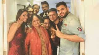 Here's Hina Khan first photo with family, boyfriend and team after coming out of Bigg Boss house