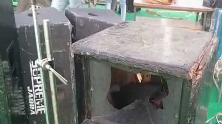 Madhya Pradesh: Student injured as Rajput Karni Sena vandalise school for 'Padmaavat' performance Madhya Pradesh: Student injured as Rajput Karni Sena vandalise school for 'Padmaavat' performance