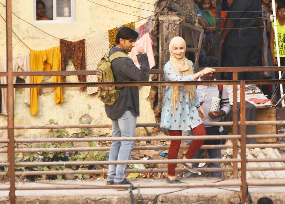 Ranveer Singh, Alia Bhatt's Gully Boy to release on Valentine's Day next year