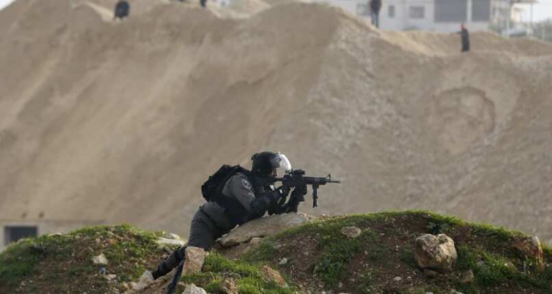 Cell-phone bomb found near Joseph's tomb in West Bank: Report Cell-phone bomb found near Joseph's tomb in West Bank: Report