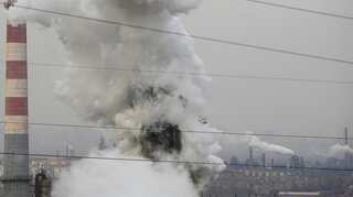 China builds 'world's biggest air purifier', said to be working effectively