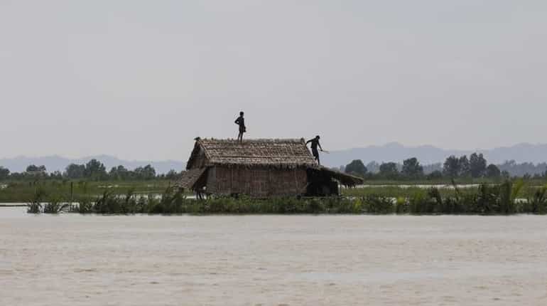 Seven ethnic Rakhine killed as Myanmar Police fire on rioters