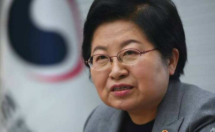 The woman battling South Korea's 'birth strike' The woman battling South Korea's 'birth strike'