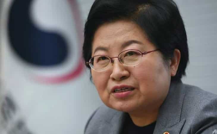 The woman battling South Korea's 'birth strike'