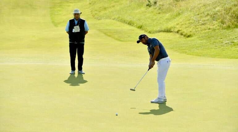 Golf: Shiv Kapur, Gaganjeet Bhullar tied 6th and 9th after second round at Singapore Open