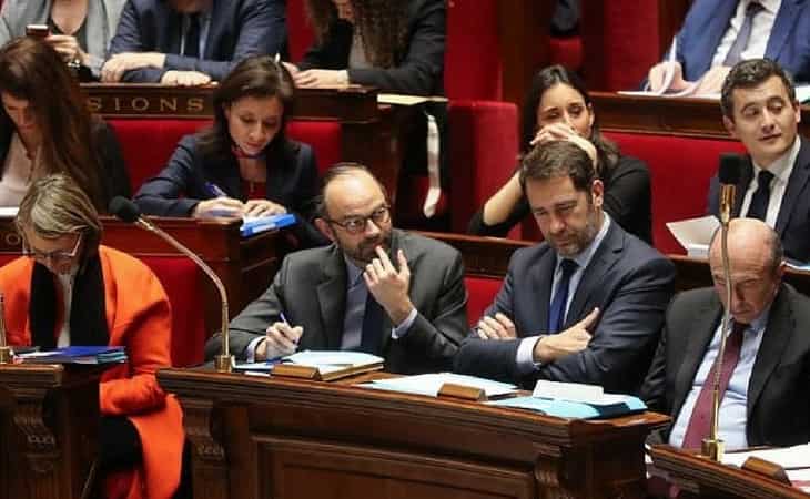 France's Parliament bans lawmakers from wearing religious symbols France's Parliament bans lawmakers from wearing religious symbols