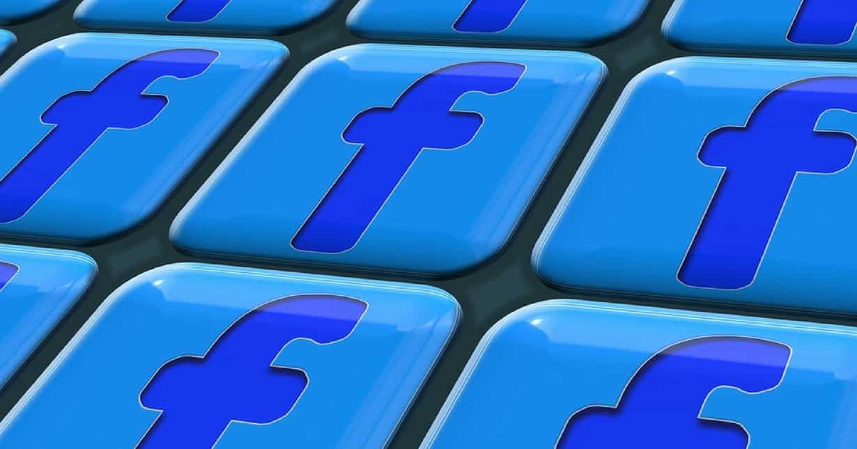 Facebook forecasts rising ad sales despite dip in usage Facebook forecasts rising ad sales despite dip in usage