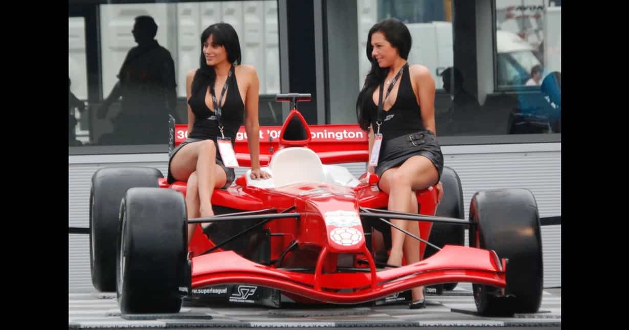 Formula 1 ends use of 'grid girls' Formula 1 ends use of 'grid girls'