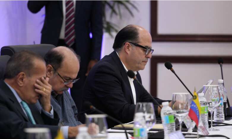 Venezuela government-opposition talks 'advance', no deal yet