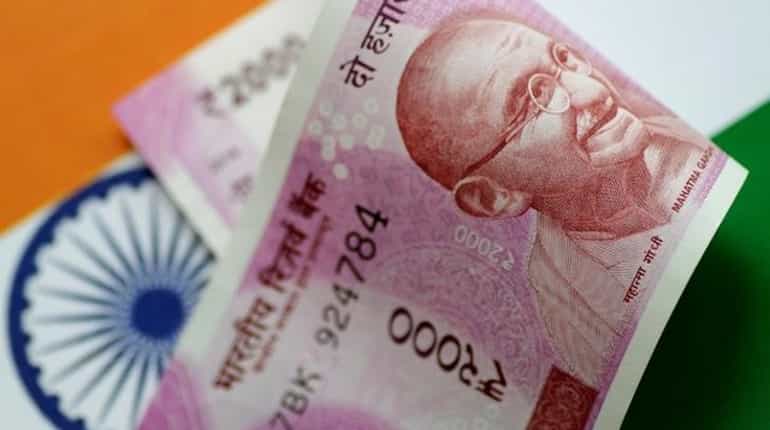 Rs 2,000 notes will not be discontinued: Government Rs 2,000 notes will not be discontinued: Government