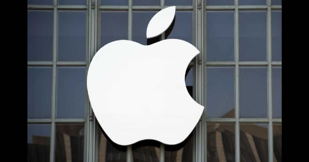 Apple beats profit expectations, plans $100 billion cash return boost