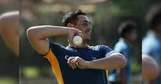 Another injury blow to South Africa: After de Villiers, du Plessis, now de Kock