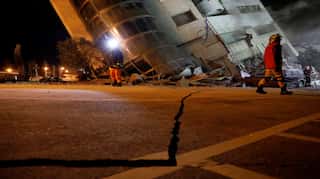 At least four killed, 85 missing after quake rocks Taiwan tourist area
