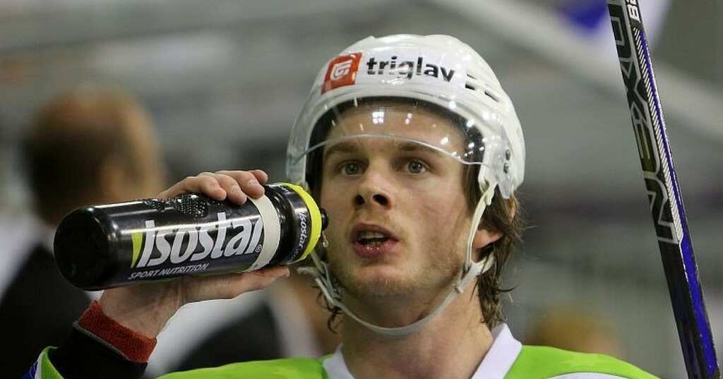 Third doping case at winter games as Slovenian hockey player fails drug test