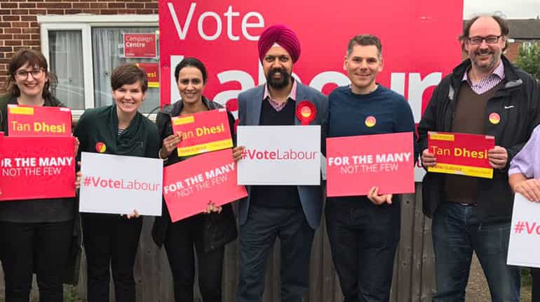 Highly-skilled Indian professionals step up UK protests