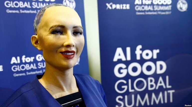 Humanoid robot Sophia returns to India, says will 'speak out for rights of women'