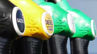German court considers banning diesel cars to tackle pollution