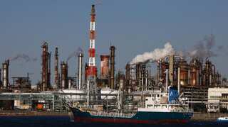 Oil rises towards $80 as supply concerns mount