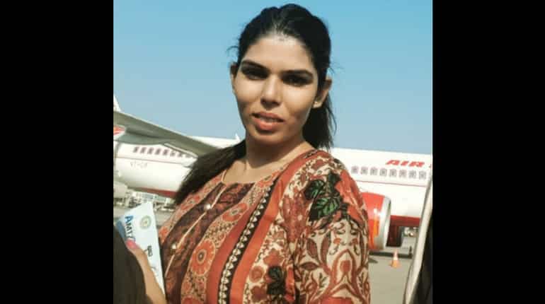 Supreme Court to hear writ petition by trans-woman Shanavi Ponnusamy Supreme Court to hear writ petition by trans-woman Shanavi Ponnusamy