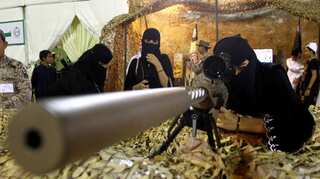 Saudi Arabia allows women to join military services