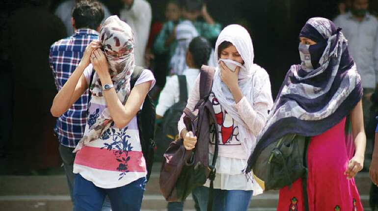 Delhi sizzles at 44 degrees; Safdarjung records 46 degrees