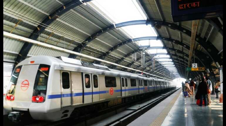 Man held with live bullets at Botanical Garden Metro station Man held with live bullets at Botanical Garden Metro station