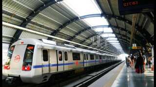 Man held with live bullets at Botanical Garden Metro station