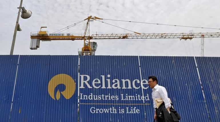 Reliance Infra issues arbitration notice worth Rs 5,440 crore