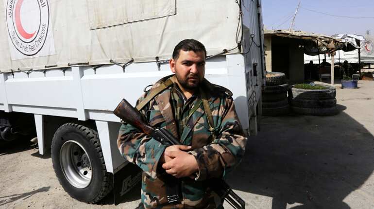 Syria regime forces control third of Ghouta enclave: Monitor Syria regime forces control third of Ghouta enclave: Monitor
