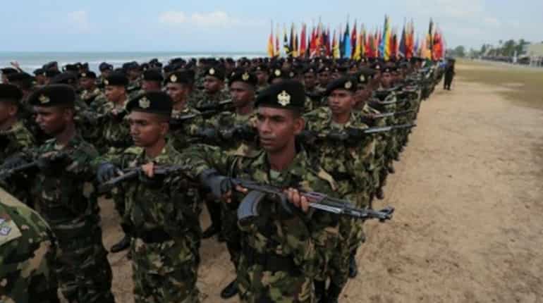 Sri Lanka imposes curfew after anti-Muslim riots Sri Lanka imposes curfew after anti-Muslim riots