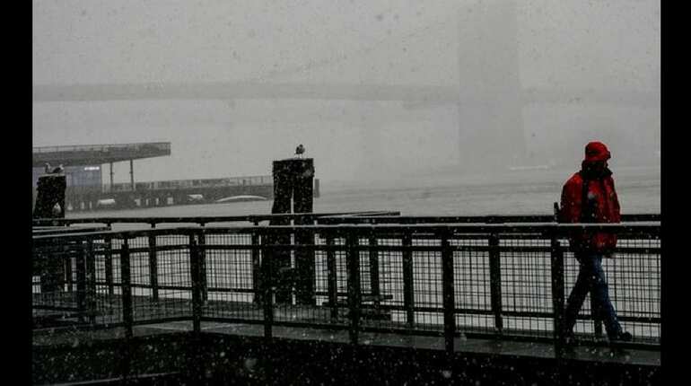 Snowstorm batters US Northeast Snowstorm batters US Northeast