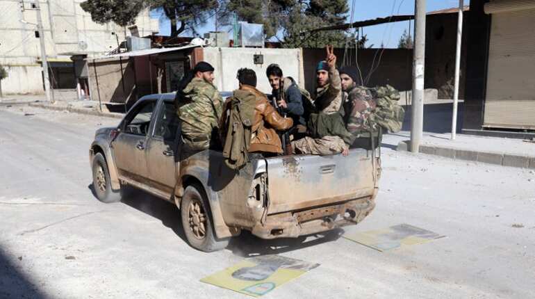 Turkish-backed rebels advance on Kurdish-held Syrian town Turkish-backed rebels advance on Kurdish-held Syrian town