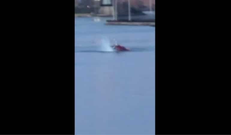 Video: Helicopter crashes in New York, 5 dead Video: Helicopter crashes in New York, 5 dead