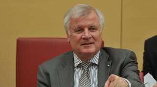 Influential German minister backs Bundesliga restart this month